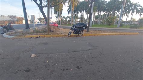 Pareja Queda Lesionada En Choque De Moto Y Auto Cafe Negro Portal