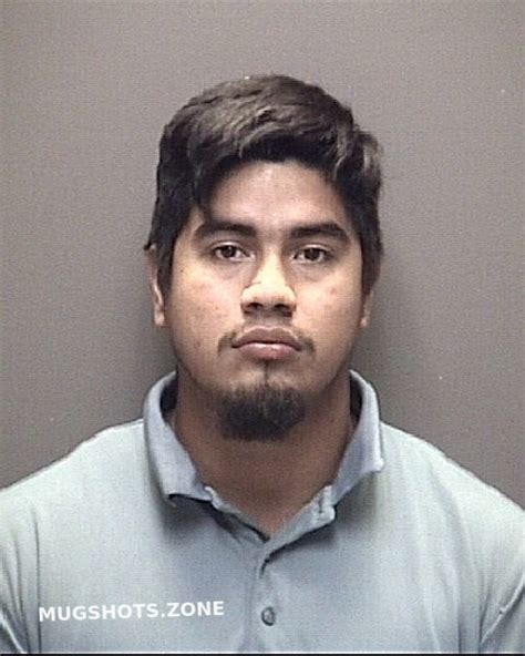 GONZALEZ CESAR FABIAN 09 30 2022 Galveston County Mugshots Zone