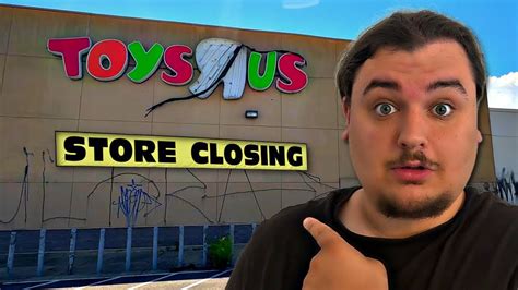 I Explored An Abandoned Toys R Us Youtube