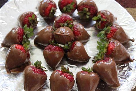 Kitchencrafts N More Chocolate Dipped Strawberries