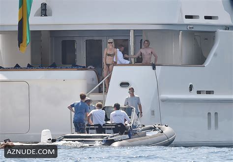 Claudia Schiffer Sexy Showing Off Her Toned Bikini Body In Portofino Aznude