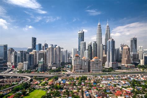 Bank Negara KDNK 2023 Malaysia Dijangka Berkembang Antara 4 Dan 5