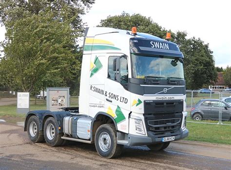 R Swain Sons Ltd GL68 KCA Truckfest South East 18 08 Flickr