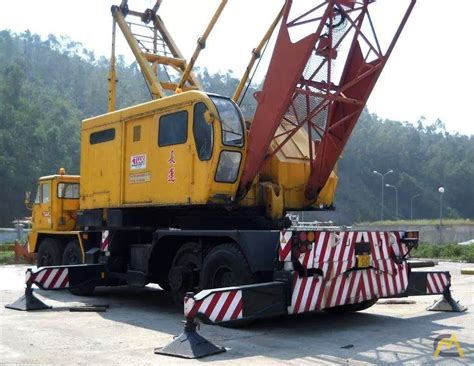 140 Ton Pandh 9125 Tc Lattice Boom Conventional Truck Crane For Sale