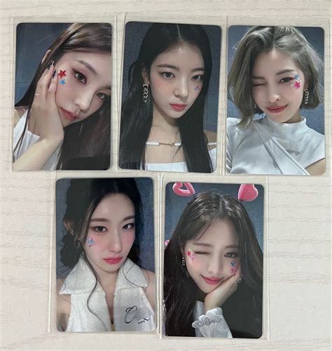 Pin By Laviniae On KPOP PCS Itzy Photo Cards Photocard