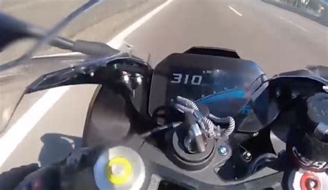 Motociclista filmou se a mais de 300 km h na A3 Vídeo foi parar ao