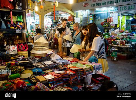 Marché De Ben Thanh Ho Chi Minh Ville Saigon Vietnam Photo Stock