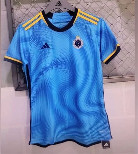 Nova camisa do Cruzeiro é vazada e traz homenagens Veja detalhes