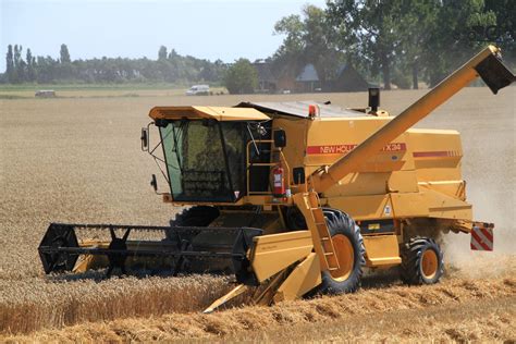 New Holland TX 34 Österreich Traktor foto 1363242