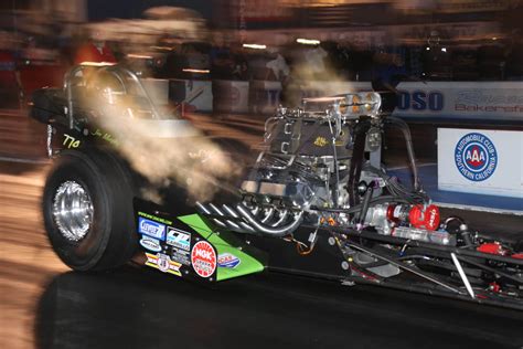 17 Reasons Vintage Drag Racing Is The Best Quarter Mile Show On Earth