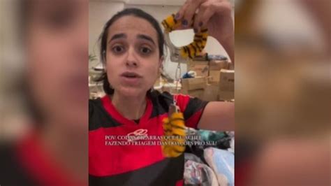 Doações Bizarras Fantasia de Presidiário e Algemas de Sex Shop Estão Entre Itens Recebidos por
