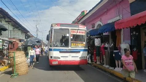 En Granada No Conocen Los Buses Rusos Ni Chinos Circulan Unidades Con