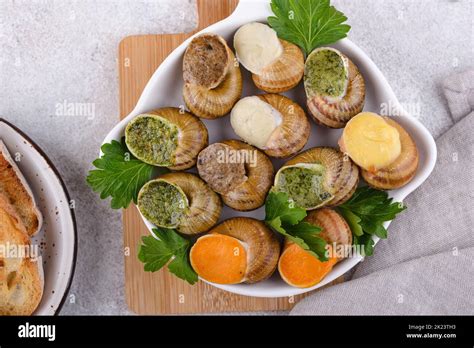 Lumache Con Salsa Verde Immagini E Fotografie Stock Ad Alta Risoluzione