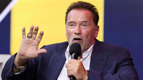 Arnold Schwarzeneggers End Of Days Co Star Claims He Farted In Her