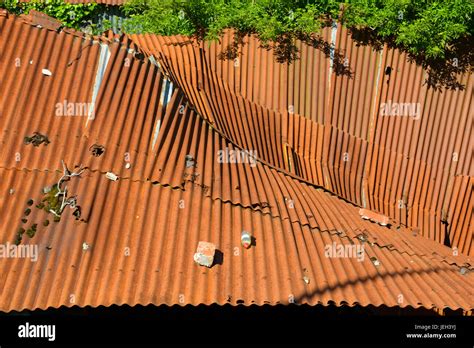 Corrugated metal roof hi-res stock photography and images - Alamy