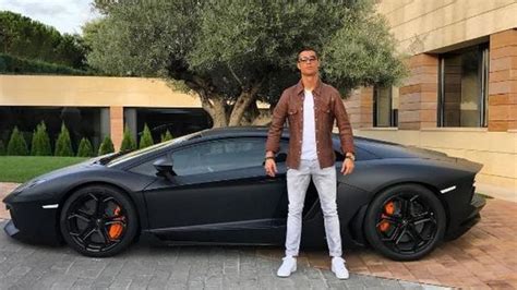 6 Koleksi Mobil Mewah Cristiano Ronaldo Bola Liputan6