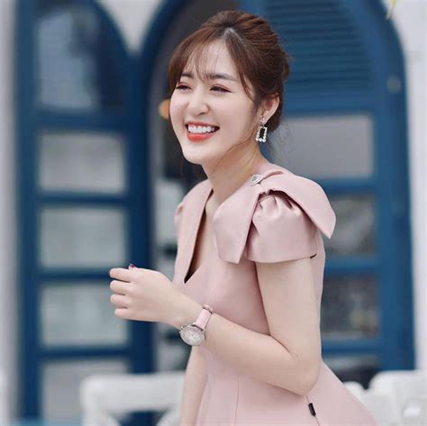 Hot girl thời tiết gây sốt cộng đồng mạng giờ ra sao