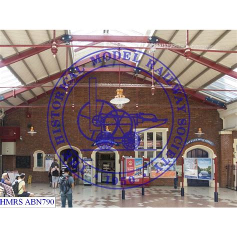 Abn Windsor And Eton Riverside Station Station Concourse Standing