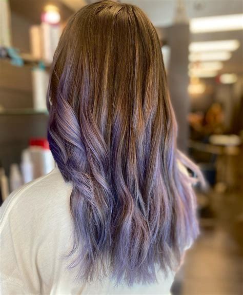 Expect to see more lilac hair color on runways next season 30