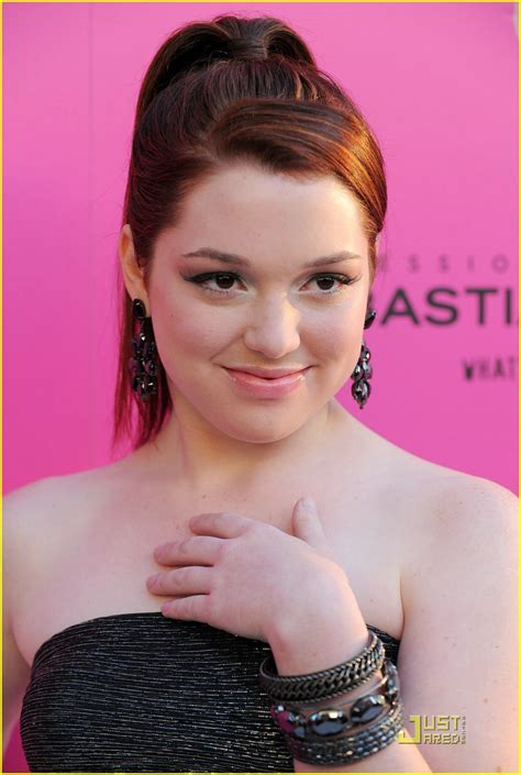 Full Sized Photo Of Jennifer Stone Style Awards 08 Jennifer Stone Stuns At The Style Awards