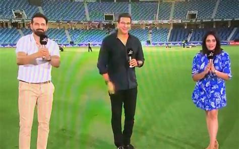 Watch Irfan Pathan Wasim Akram And Mayanti Langer S Special Gesture