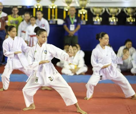 Delegação goiana conquista 1º lugar no Campeonato Brasileiro de Karatê