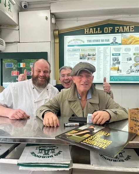 Bruce Springsteen Delights Onlookers As He Stops For Pint And Fish And