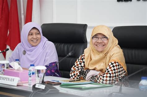 Anggota Komisi VIII DPR RI Dra Hj Nur Azizah Tamhid B A M A