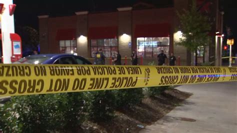 Man Shot After 2 Suspects Open Fire Outside Atlanta Gas Station