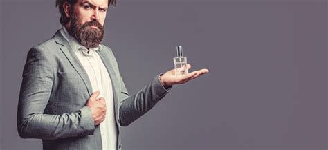 Page 31 | Perfume Men Images - Free Download on Freepik