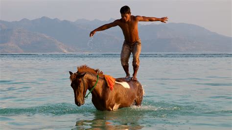 L Quilibriste Plage De Gili Trawangan P Franchini Photos Flickr