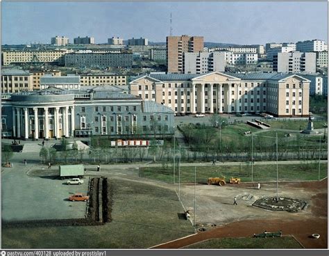 Вид на ДК имени С. М. Кирова