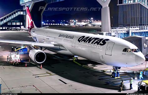 Vh Qpf Qantas Airbus A Photo By Zho Id Planespotters Net