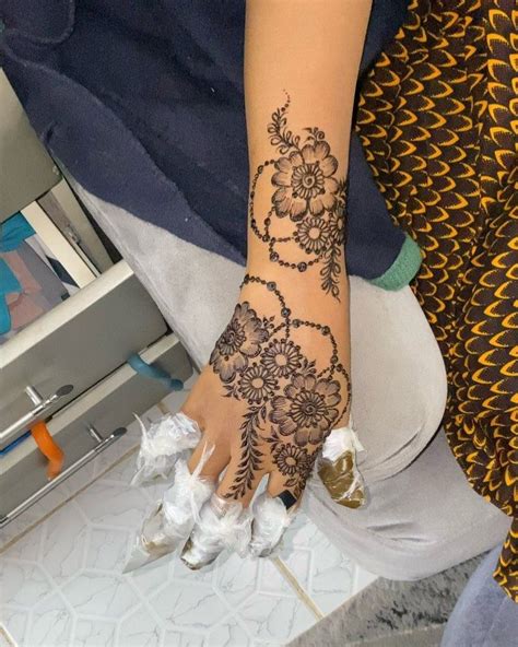 Kano Henna Artist On Instagram Juwariyyas Henna Black Henna