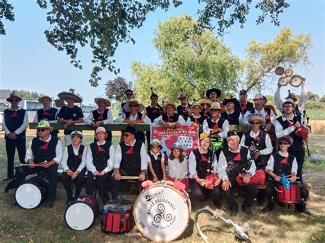 La fête de la St Loup à Guingamp Bagad Salicornes