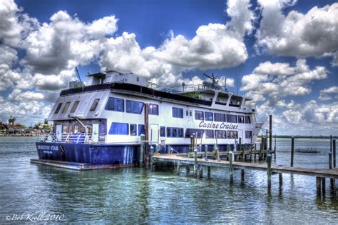 Casino Cruises-John's Pass | HDR creme