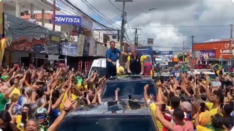 Bolsonaro Chega Para Ba E Recebido Por Apoiadores Assista