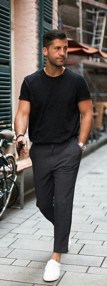 Minimalist Clothes For Men 5 Best Outfits For The Minimalist At Heart