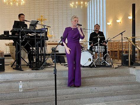 Smuk Og Uforglemmelig Koncert Med Trine Gadeberg I Hirtshals Kirke