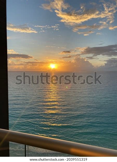 Beautiful Sunrise Cancun Mexico Stock Photo 2039551319 Shutterstock