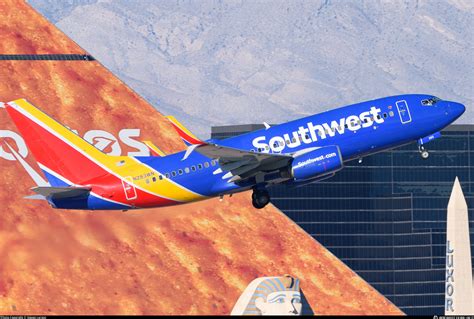 N283WN Southwest Airlines Boeing 737 7H4 WL Photo By Steven Larson