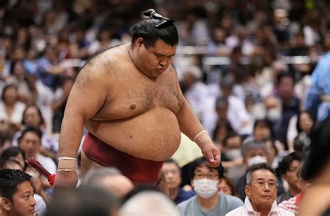 高安の休場理由は「急性腰痛」 2日目の朝稽古中に「疼痛が出現」約2週間の安静加療要する見込み― スポニチ Sponichi Annex スポーツ