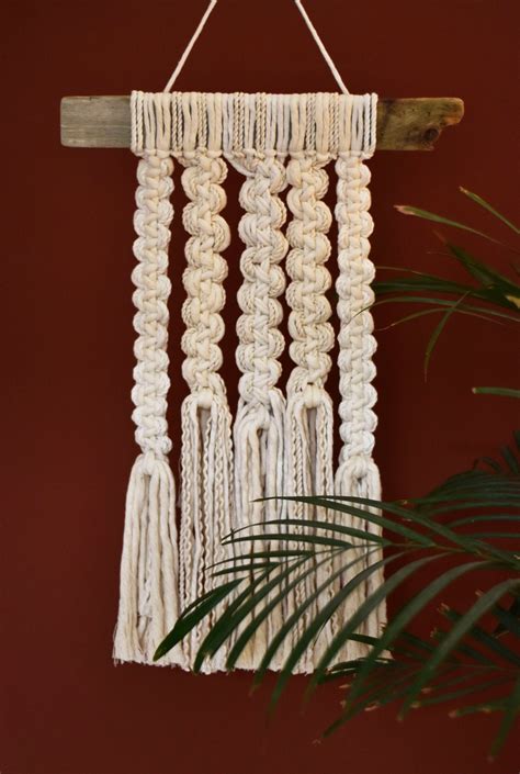 Pared de macramé blanco colgando con madera a la deriva Etsy