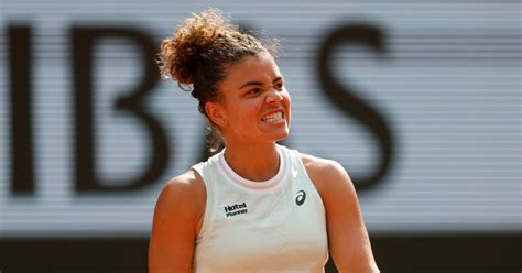 Jasmine Paolini da urlo è in finale al Roland Garros Mirra Andreeva