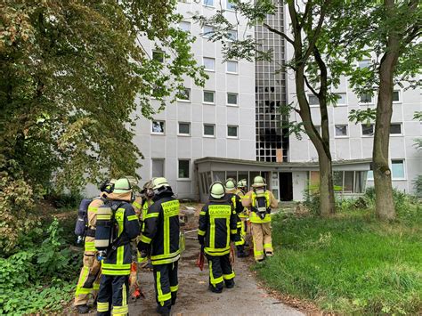 FW GLA Brand in leerstehendem Hochhaus aufwendiger Einsatz für