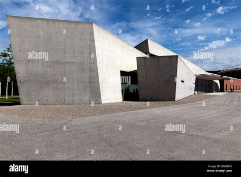 Vitra Design Museum The Fire Station By Architect Zaha Hadid Weil Am