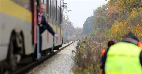 Tragiczny wypadek na torach Mężczyzna zginął przejechany przez pociąg