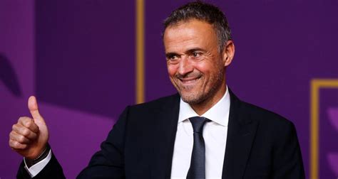 PSG Mercato une première star dans les valises de Luis Enrique