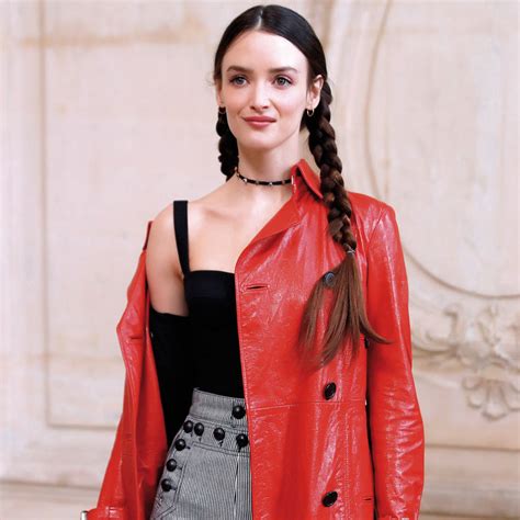 Ch T Li U V I Ang Hot Cho Xu H Ng Th I Trang Thu Ng Harper S Bazaar Vi T Nam