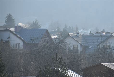 Do Tarnowa wrócił smog Bezwietrzna pogoda i zwiększone ogrzewanie